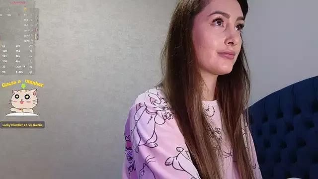 Girls and cam to cam: Watch as these sophisticated entertainers uncover their stunning costumes and curvaceous curves online!