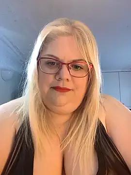 Kinkyhousewife83 from StripChat is Freechat