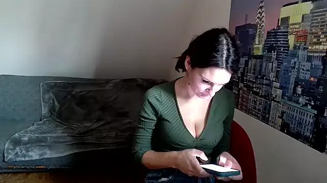 kinkysarahx from StripChat is Freechat