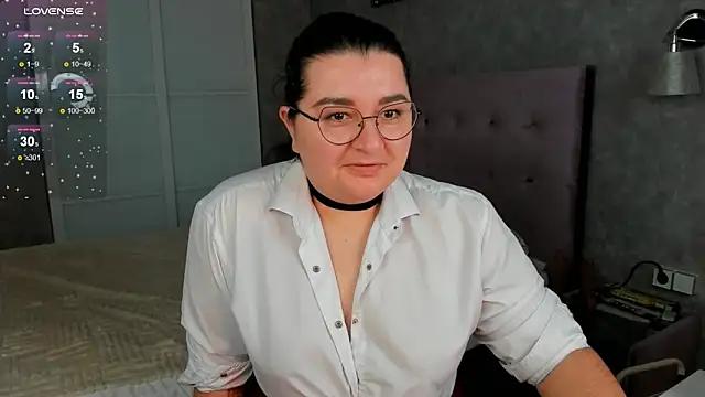 Girls and cam to cam: Watch as these sophisticated entertainers uncover their stunning costumes and curvaceous curves online!