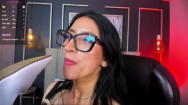 Girls and cam to cam: Watch as these sophisticated entertainers uncover their stunning costumes and curvaceous curves online!