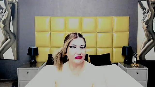 Girls and cam to cam: Watch as these sophisticated entertainers uncover their stunning costumes and curvaceous curves online!