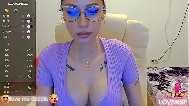 Girls and cam to cam: Watch as these sophisticated entertainers uncover their stunning costumes and curvaceous curves online!