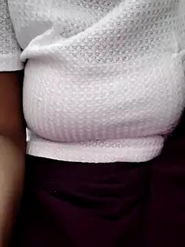 kissujaan from StripChat is Freechat