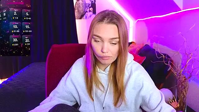 Girls and cam to cam: Watch as these sophisticated entertainers uncover their stunning costumes and curvaceous curves online!