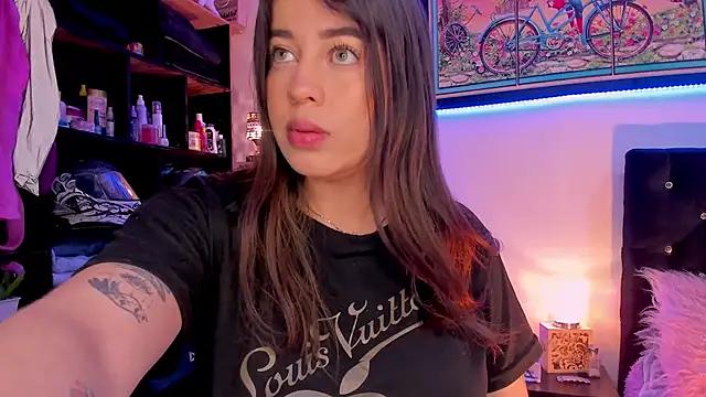 Girls and cam to cam: Watch as these sophisticated entertainers uncover their stunning costumes and curvaceous curves online!