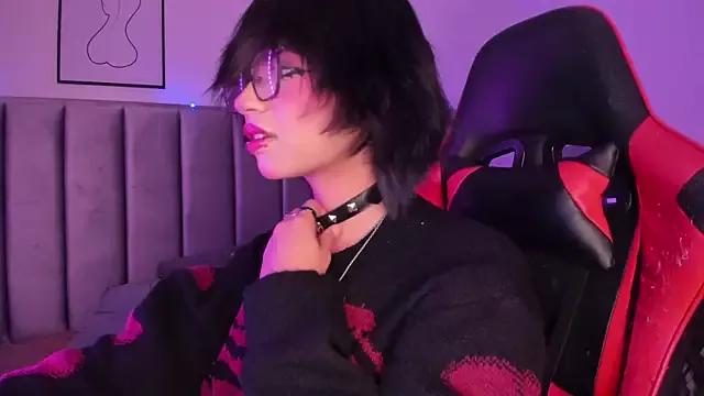 Kitty_Gang from StripChat is Freechat