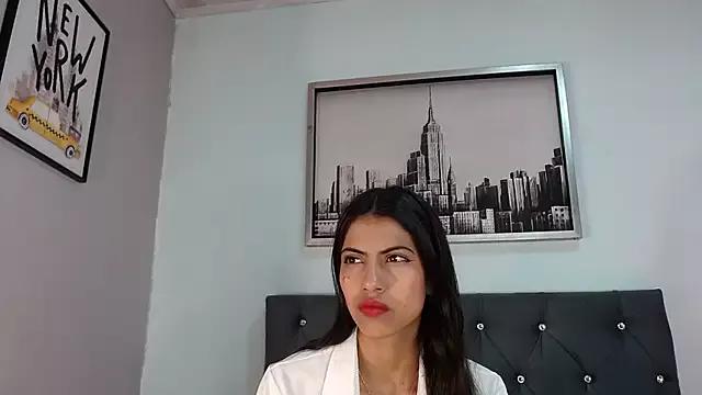 Kitty_gh1 from StripChat is Freechat