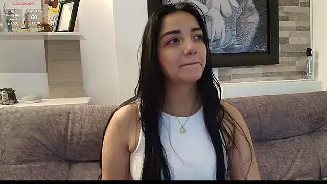 Kitty_Rhodes from StripChat is Freechat
