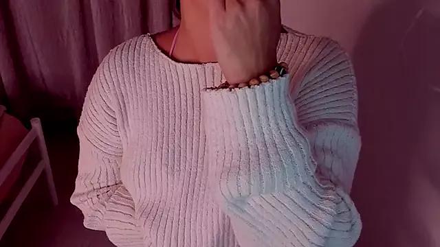 Kitty_Star from StripChat is Freechat