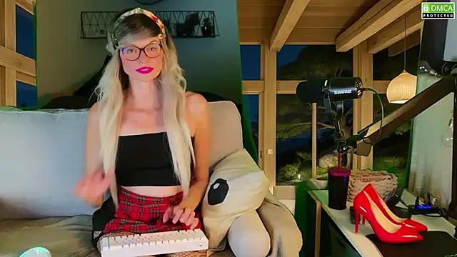 Girls and cam to cam: Watch as these sophisticated entertainers uncover their stunning costumes and curvaceous curves online!
