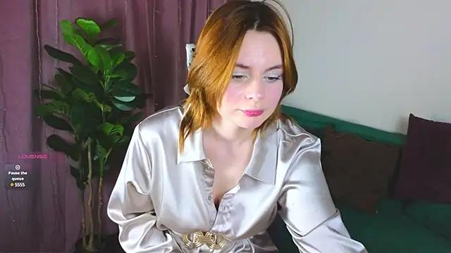 Girls and cam to cam: Watch as these sophisticated entertainers uncover their stunning costumes and curvaceous curves online!
