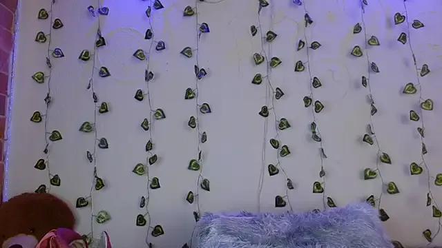 Kittyy_Lovee from StripChat is Freechat