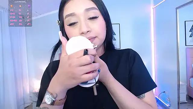 Girls and cam to cam: Watch as these sophisticated entertainers uncover their stunning costumes and curvaceous curves online!