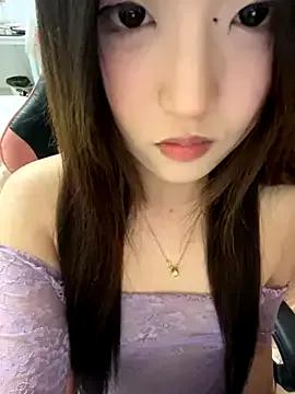 kkkiii889 from StripChat