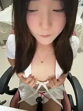 kkkiii889 from StripChat