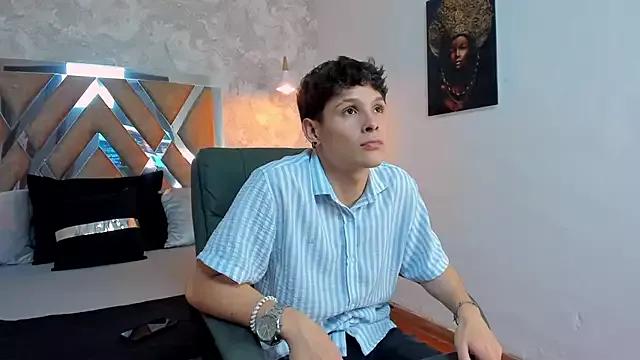 Girls and cam to cam: Watch as these sophisticated entertainers uncover their stunning costumes and curvaceous curves online!