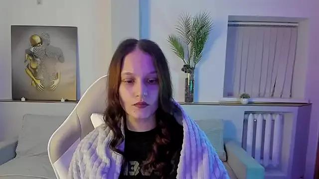 KrisDoeil from StripChat is Freechat