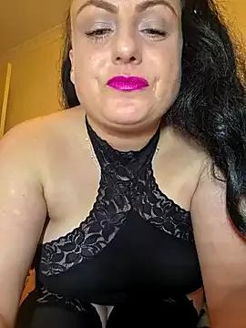 KrystalRoss from StripChat is Freechat