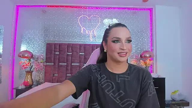 Girls and cam to cam: Watch as these sophisticated entertainers uncover their stunning costumes and curvaceous curves online!