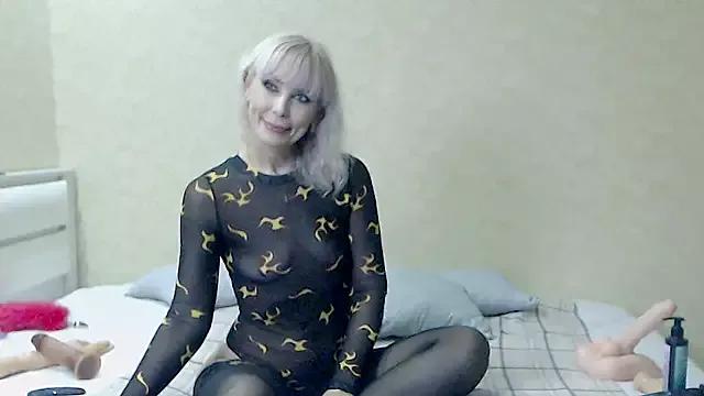 LadyMargo888 from StripChat is Freechat