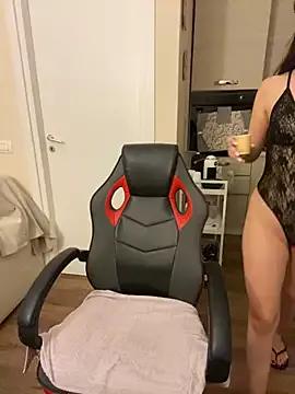 Girls and cam to cam: Watch as these sophisticated entertainers uncover their stunning costumes and curvaceous curves online!