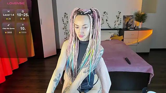 Girls and cam to cam: Watch as these sophisticated entertainers uncover their stunning costumes and curvaceous curves online!