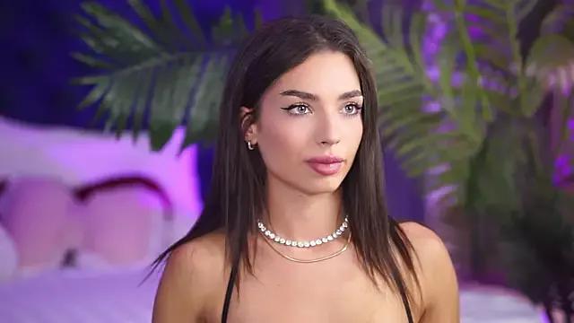 LalaRoze from StripChat is Freechat