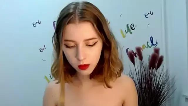 lamooni from StripChat is Freechat
