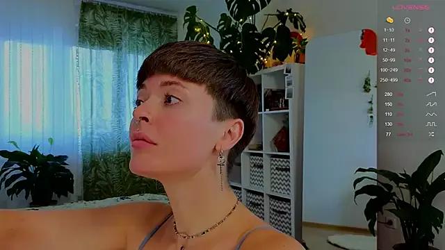 Girls and cam to cam: Watch as these sophisticated entertainers uncover their stunning costumes and curvaceous curves online!