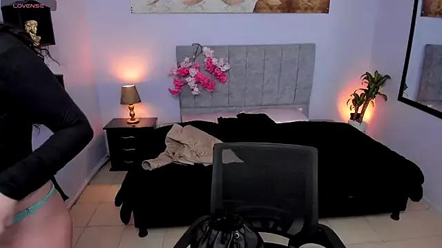Girls and cam to cam: Watch as these sophisticated entertainers uncover their stunning costumes and curvaceous curves online!