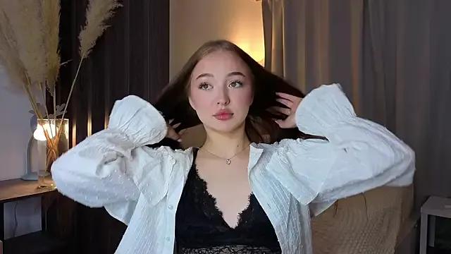 lanabelly from StripChat is Freechat