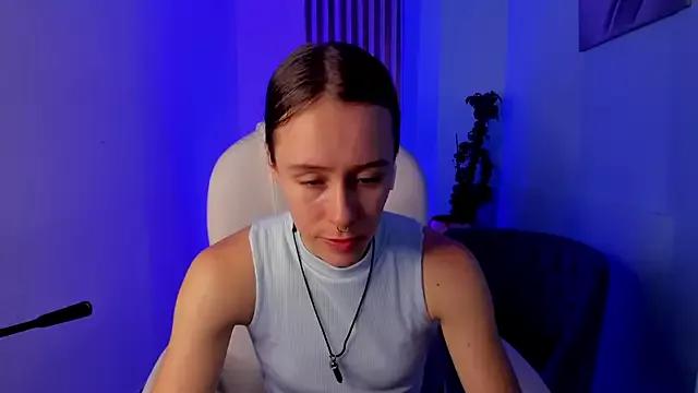 LanaHiuston from StripChat is Freechat