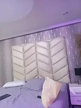 LannaRossi from StripChat is Freechat