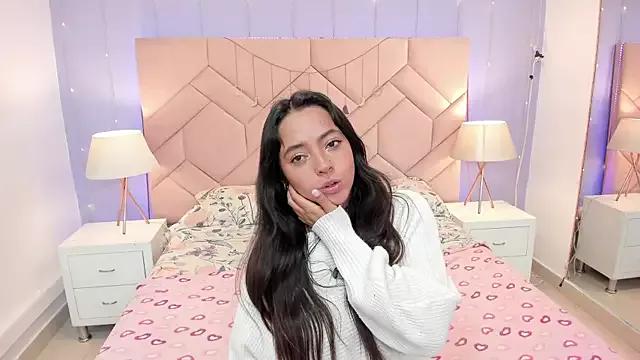 Lara_Rouss_ from StripChat is Freechat