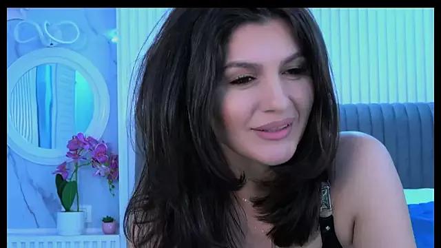 LaraVixen from StripChat is Freechat