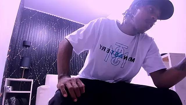 LarryCollin from StripChat is Freechat