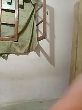 latarak321 from StripChat is Freechat