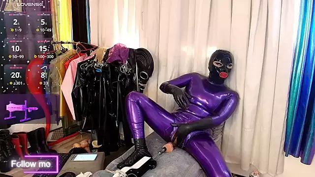 Girls and cam to cam: Watch as these sophisticated entertainers uncover their stunning costumes and curvaceous curves online!