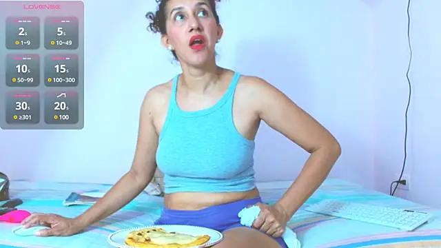 Girls and cam to cam: Watch as these sophisticated entertainers uncover their stunning costumes and curvaceous curves online!