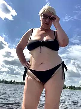 Girls and cam to cam: Watch as these sophisticated entertainers uncover their stunning costumes and curvaceous curves online!
