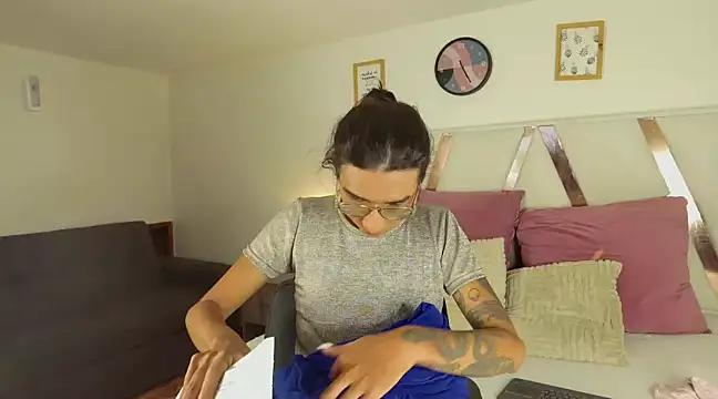Girls and cam to cam: Watch as these sophisticated entertainers uncover their stunning costumes and curvaceous curves online!