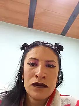 laurahotdirty from StripChat is Freechat