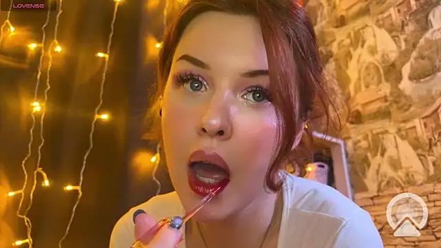 Girls and cam to cam: Watch as these sophisticated entertainers uncover their stunning costumes and curvaceous curves online!