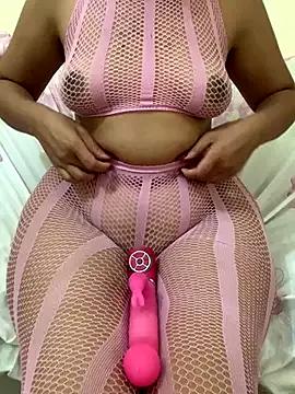 Layla_lolo from StripChat