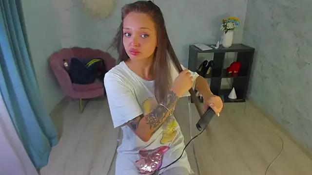 Layla_snowflake from StripChat is Freechat
