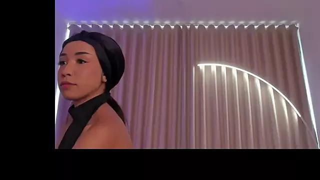 Girls and cam to cam: Watch as these sophisticated entertainers uncover their stunning costumes and curvaceous curves online!