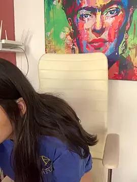 LeahParker_Pink from StripChat is Freechat