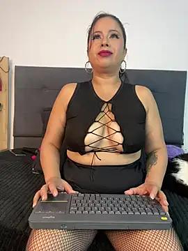 Girls and cam to cam: Watch as these sophisticated entertainers uncover their stunning costumes and curvaceous curves online!