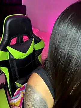 leila_22 from StripChat is Freechat